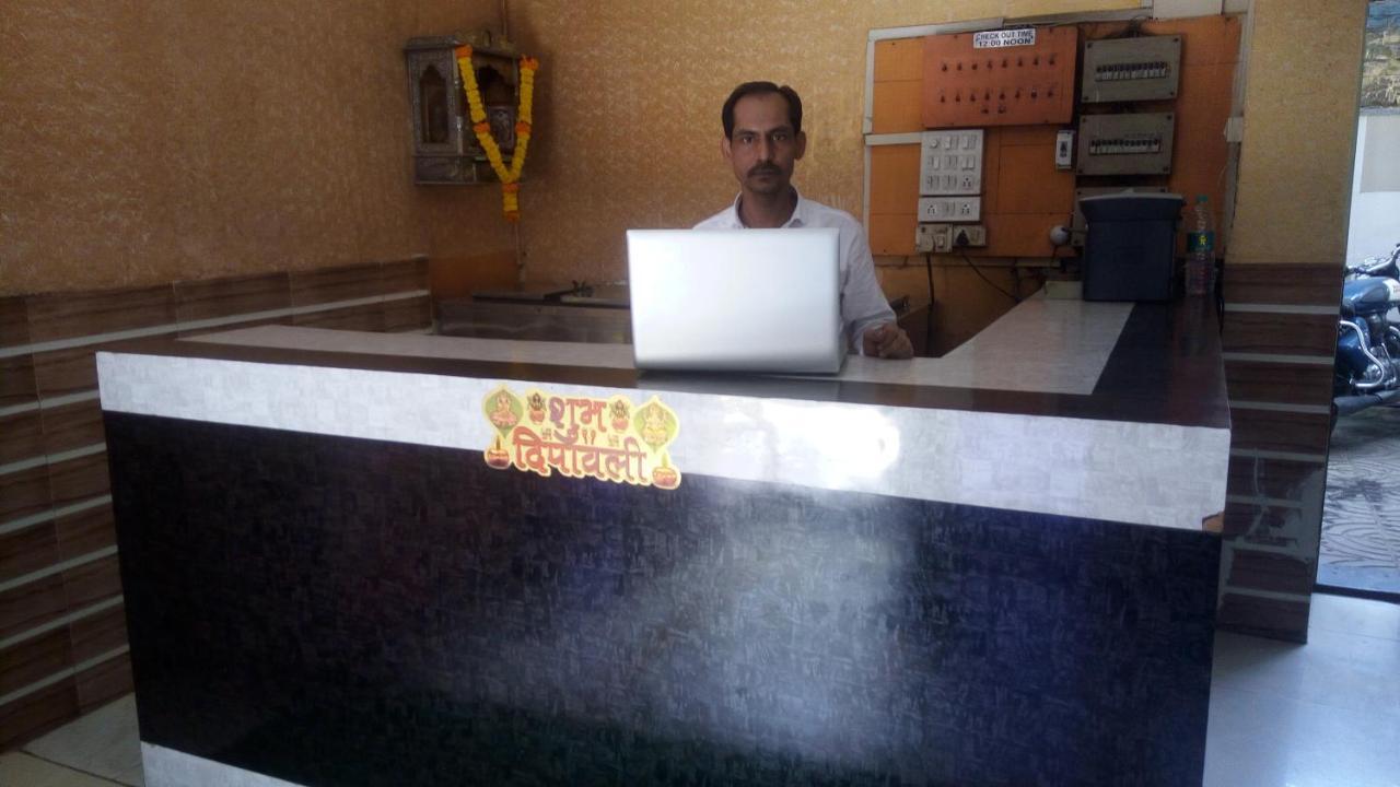 Hotel Sarang Lodge Panvel Exterior foto