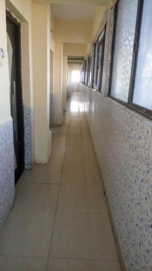 Hotel Sarang Lodge Panvel Exterior foto